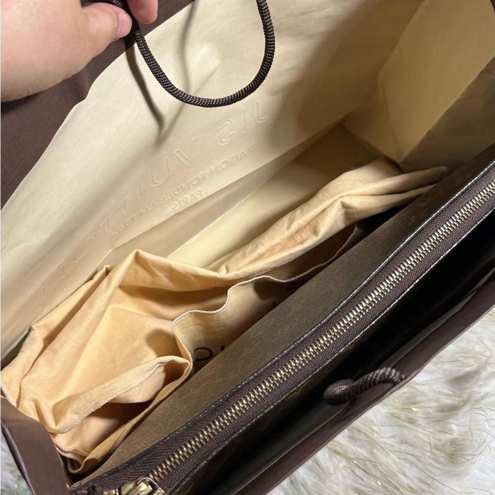 Louis Vuitton Poche Document Case for Ipad Laptop with free duster & Paperbag
